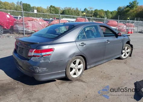 2011 Toyota Camry Se z USA, uszkodzony, nr VIN 4T1BF3EK2BU229175